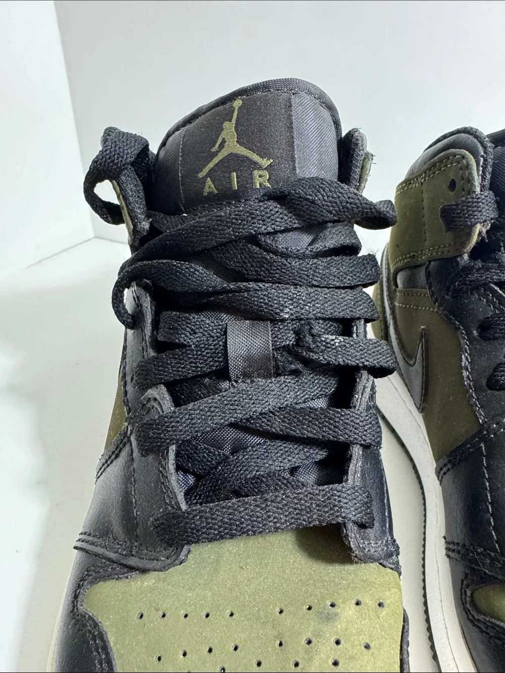 Nike Air Jordan Mid-Top Sneakers in Olive Green and Black Youth Size 5Y